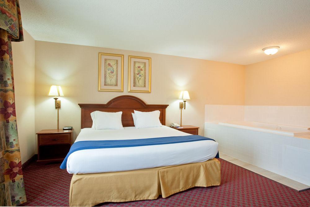 Comfort Inn & Suites Near Route 66 Lincoln Eksteriør billede