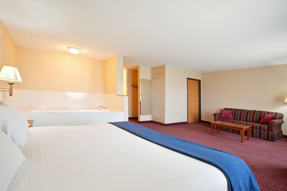 Comfort Inn & Suites Near Route 66 Lincoln Eksteriør billede