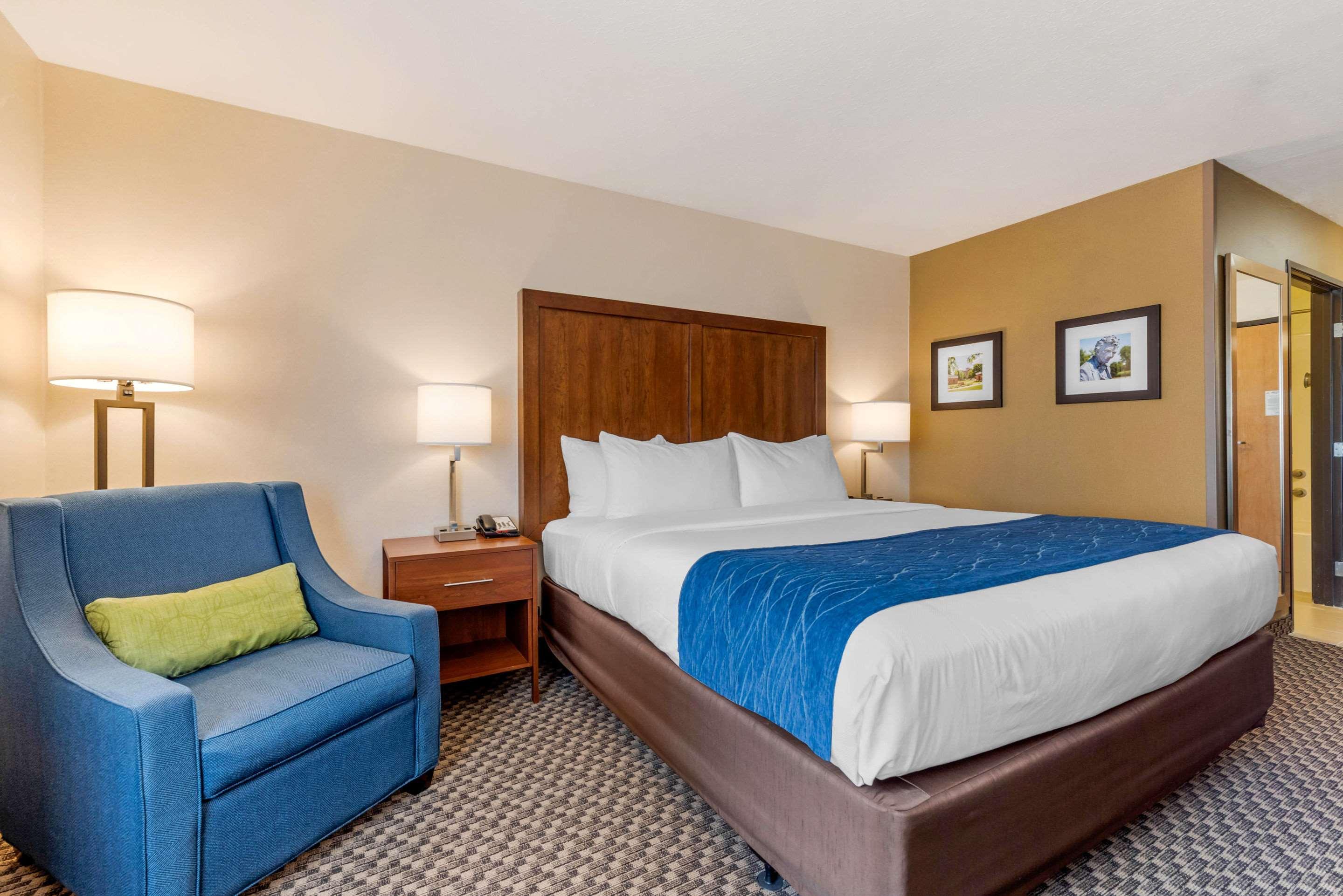 Comfort Inn & Suites Near Route 66 Lincoln Eksteriør billede