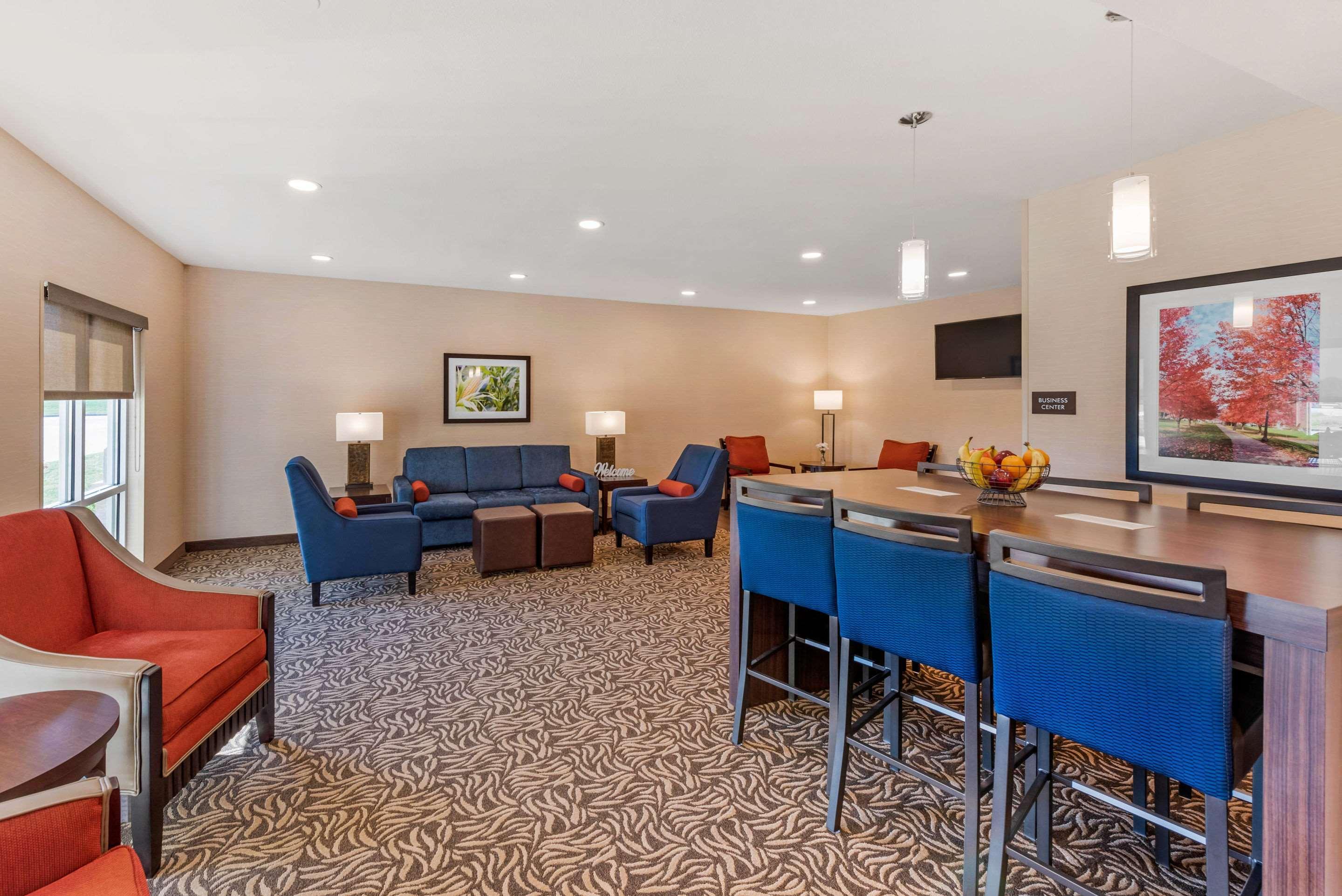 Comfort Inn & Suites Near Route 66 Lincoln Eksteriør billede